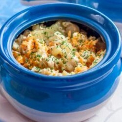 Горшочки с рыбой и картофелем