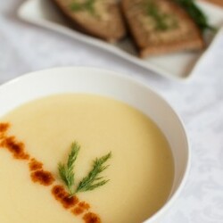 Картофельный суп-пюре с чесноком