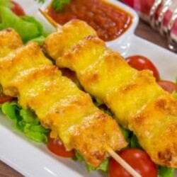 Свинина, запеченная на шпажках