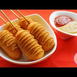 Корн-дог. Ооочень вкусные сосиски в тесте.