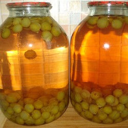 Вино из компота в домашних условиях: простой рецепт