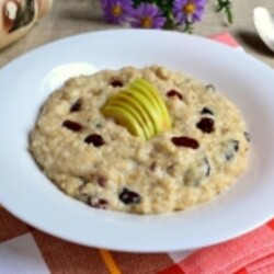 Овсяная каша в микроволновке на молоке