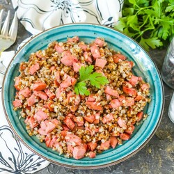 Гречка с колбасой - пошаговый рецепт с фото на Повар.ру