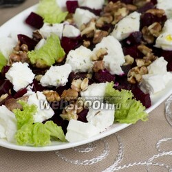 Салат из маринованной свёклы