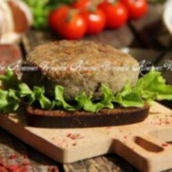 Грибные котлеты из замороженных лесных грибов