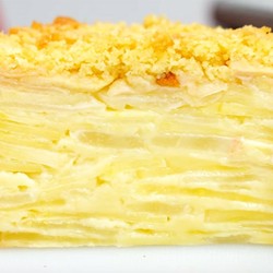 Видите тесто? При выпечке оно превращается в крем