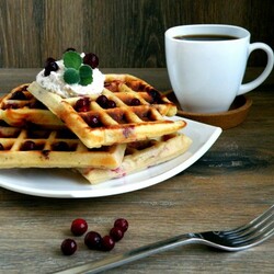 Венские вафли с брусникой на кукурузной муке - пошаговый рецепт с фото на Повар.ру