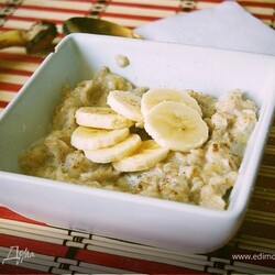 Овсяная каша с бананом