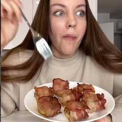 Шампиньоны в беконе