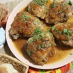 Куриные бедра в абрикосовом соусе