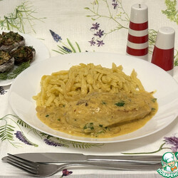 Куриная грудка в луково-сливочном соусе