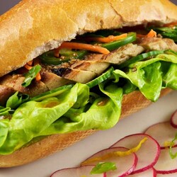 Vietnamese Chicken Sandwich (Banh Mi) Recipe - Flavorite
