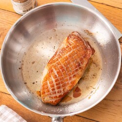 Как приготовить сочную утиную грудку?