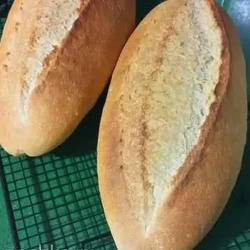 Хлеб домашний с цельнозерновой и кукурузной мукой