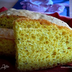 Домашний хлеб с куркумой и тмином