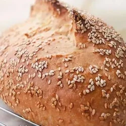 Батон кунжутный