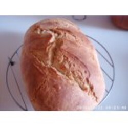 Французский багет с орехами