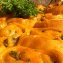 Чесночно-овсяные булочки с сырным кремом