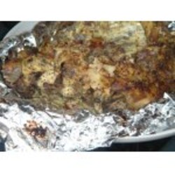 Кабанья нога под клюквенным соусом