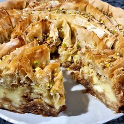 Чизкейк с фисташками