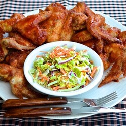 Хрустящие крылышки в медовой глазури