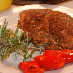 Ароматный свиной стейк