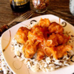 Курица в кляре и сладко-остром соусе