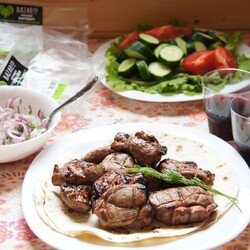 Баранина в луковом маринаде