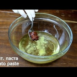 Добавила в тесто ТОМАТНУЮ ПАСТУ и вот, что получилось 