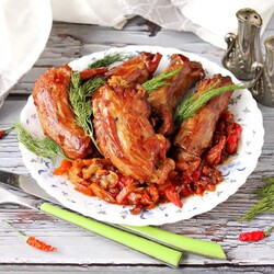 Тушеные шеи индейки