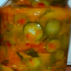 Огурцы Шантане в острой заливке