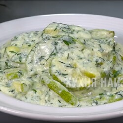 Кабачки в нежном сметанном соусе