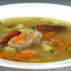 Рыбный суп с консервированным тунцом