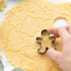 Einfacher Plätzchenteig zum Ausstechen (Grundrezept)