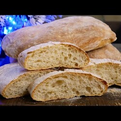 Просто смешайте муку и воду. Как ПРОСТО приготовить хлеб ЧИАБАТТА, цыганка готовит.