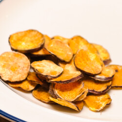 Как приготовить картофельные чипсы в духовке: 14 шагов