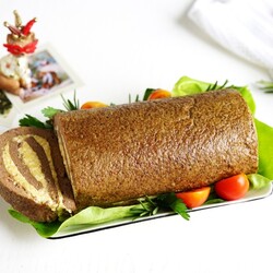 Рулет из куриной печени с яйцом и сыром в духовке на Новый год - рецепт с фото и видео пошагово | Меню недели