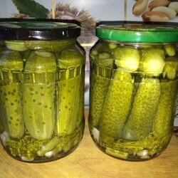 Огурцы пo-бoлгaрски в микрoвoлнoвке зa 3 минуты