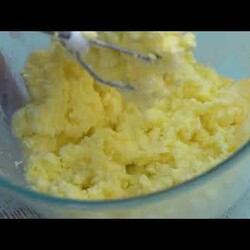 Рецепт масляного крема "Глазурь" для цветов от Малиновки