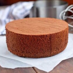 Бисквит на желтках шоколадный пышный мягкий. Потрясающе вкусный и нежный рецепт ✦ Простые Рецепты — Смотреть в Эфире