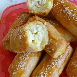 Соленое печенье на кислом молоке и брынзе