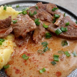 Бефстроганов. Не классический рецепт | Домашняя кухня Алексея Соколова Пульс Mail.ru