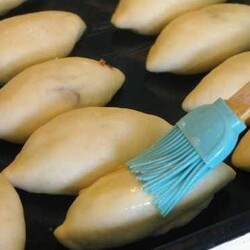 Как добиться хрустящей корочки на хлебе: 5 секретов выпечки