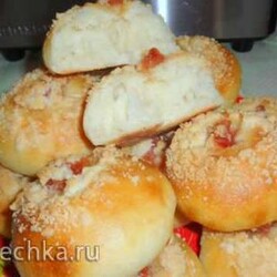 Булочки с повидлом и штрейзельной крошкой на пшеничной закваске "Вечная"