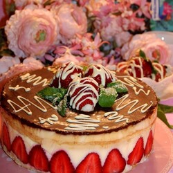 Бисквитный торт "Фрезье"