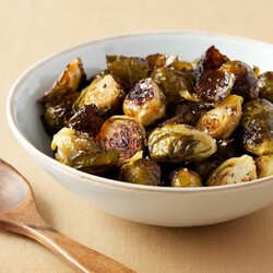 Жареная брюссельская капуста