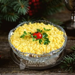 Салат «Австрийский» с сайрой — рецепт с фото