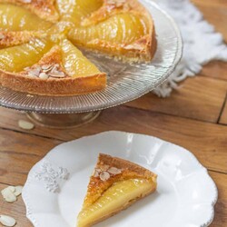 Волшебный грушевый тарт с миндалем - Madame Vorgerиз