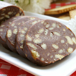 Шоколадная колбаска из печенья и какао