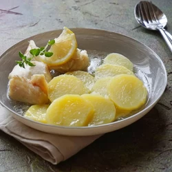 Рыба с картофелем в бульоне